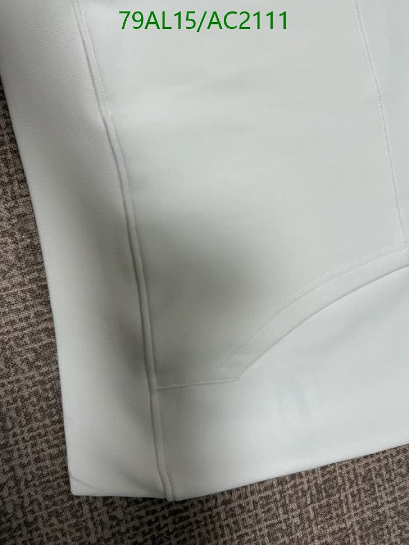 LV-Clothing Code: AC2111 $: 79USD