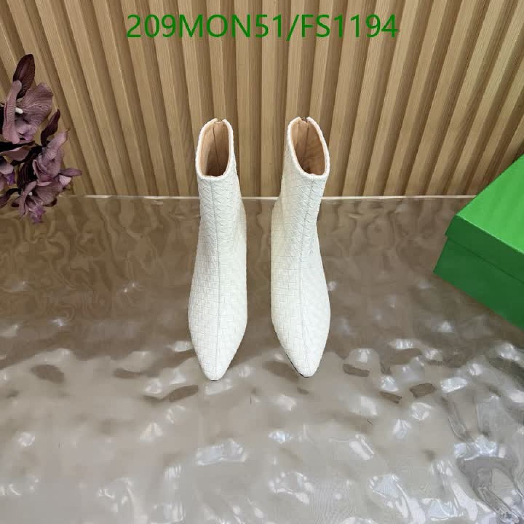 BV-Women Shoes Code: FS1194 $: 209USD