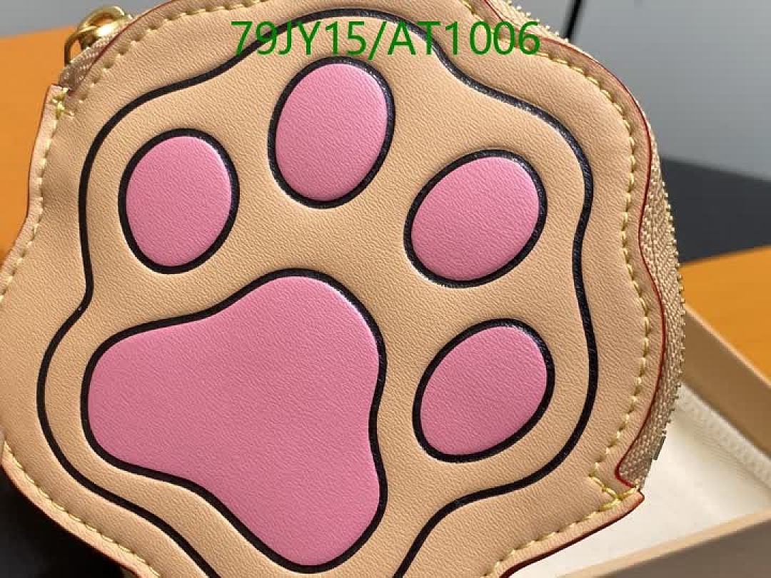 LV-WalletsMirror Quality Code: AT1006 $: 79USD