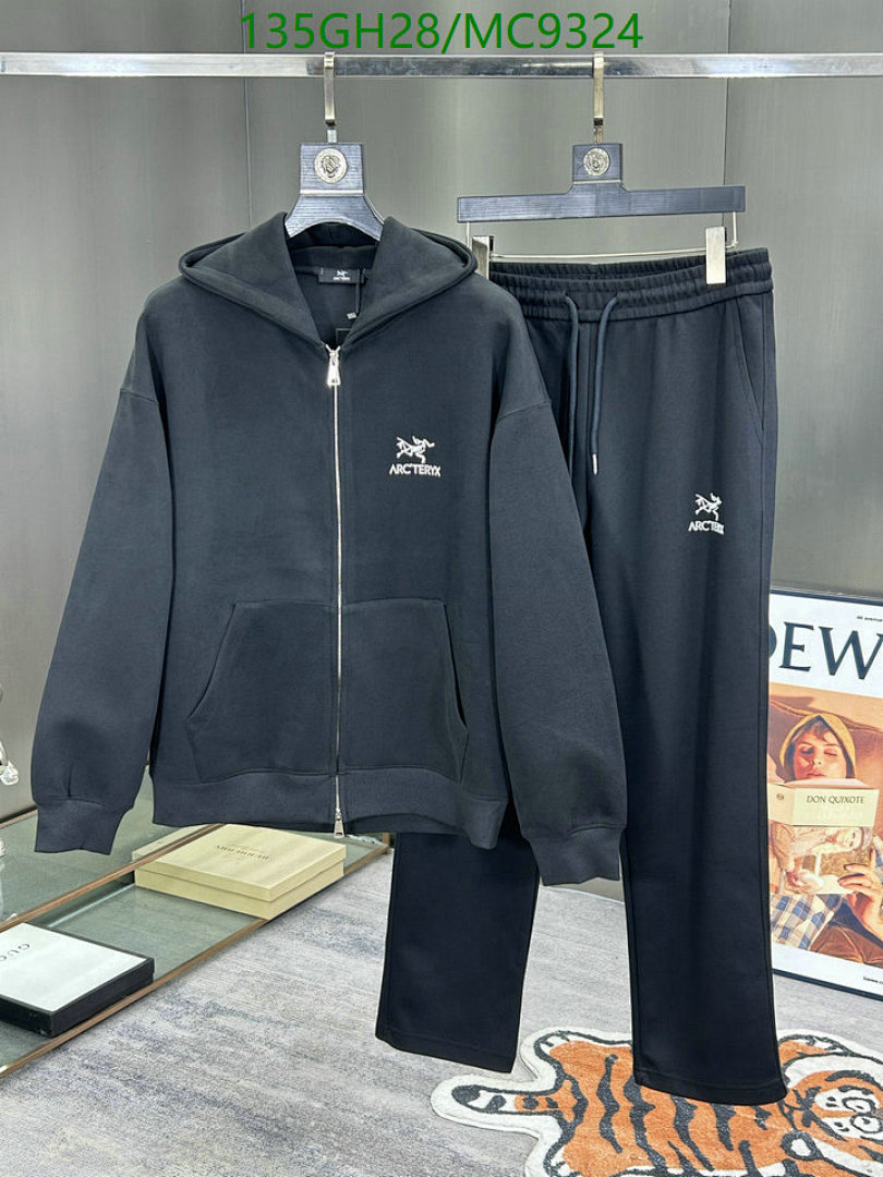 Arcteryx-Clothing Code: MC9324 $: 135USD