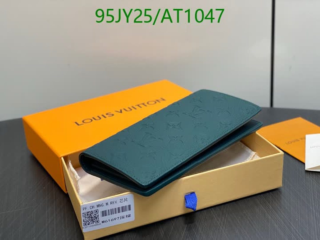 LV-WalletsMirror Quality Code: AT1047 $: 95USD