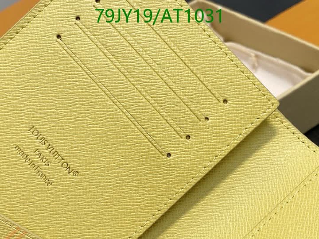 LV-WalletsMirror Quality Code: AT1031 $: 79USD