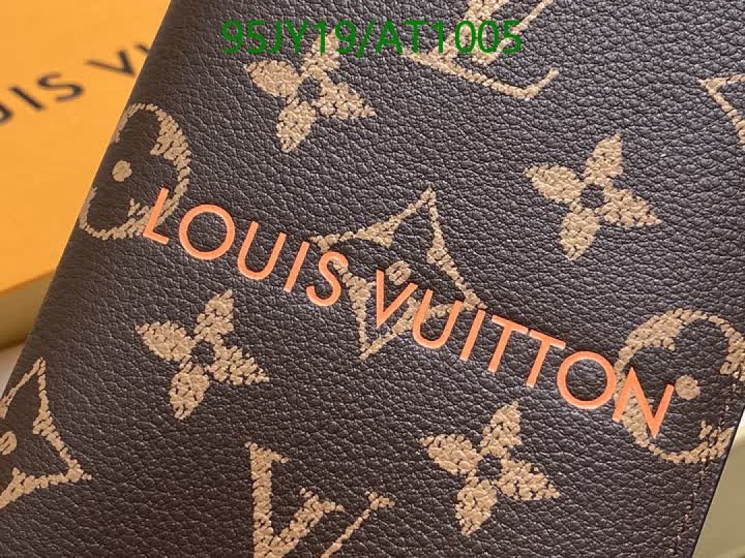 LV-WalletsMirror Quality Code: AT1005 $: 95USD