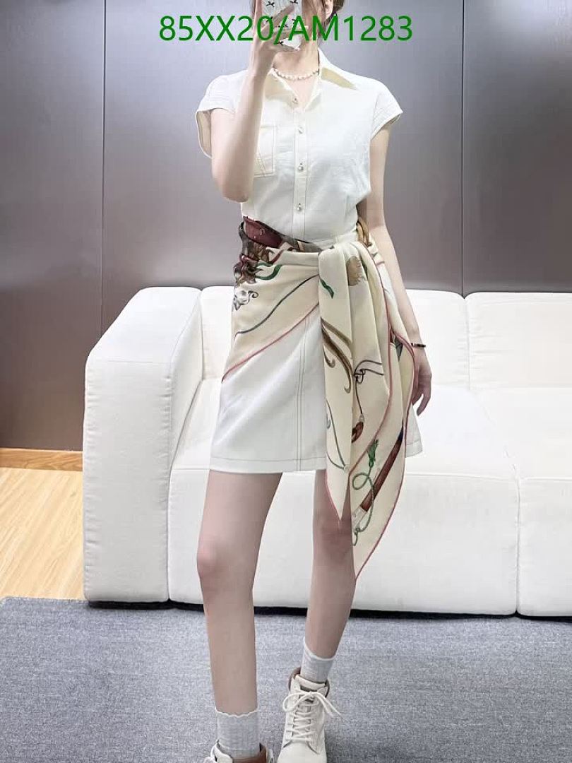 Hermes-Scarves Code: AM1283 $: 85USD
