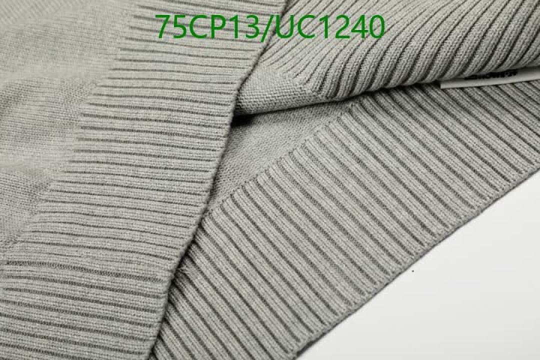 AMI-Clothing Code: UC1240 $: 75USD