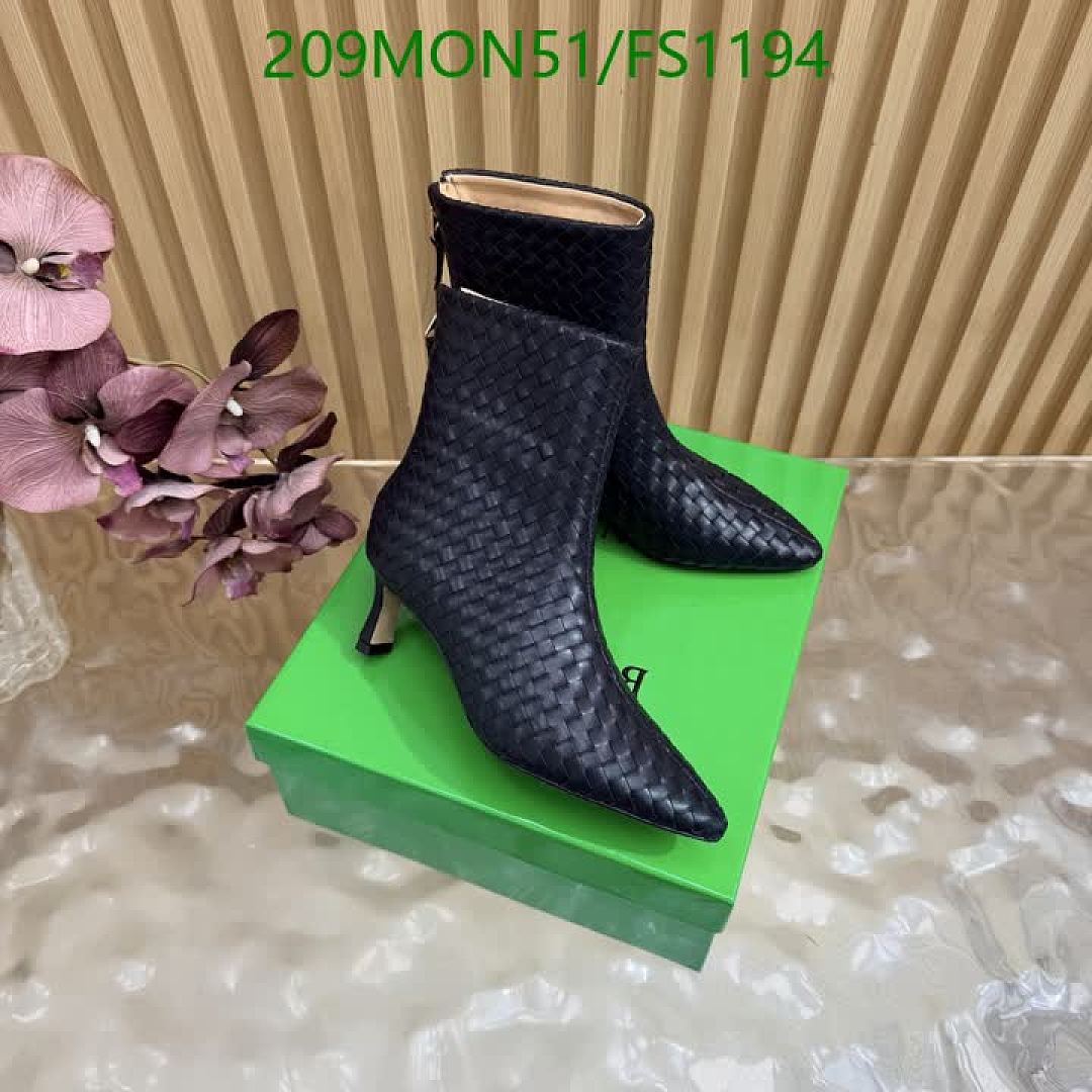 BV-Women Shoes Code: FS1194 $: 209USD
