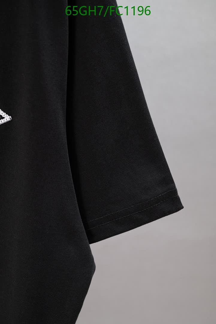 LV-Clothing Code: FC1196 $: 65USD