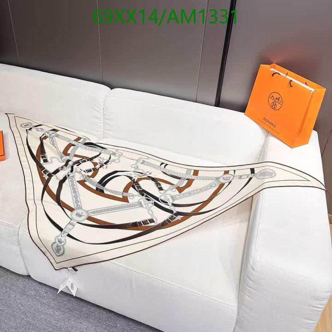 Hermes-Scarves Code: AM1331 $: 69USD