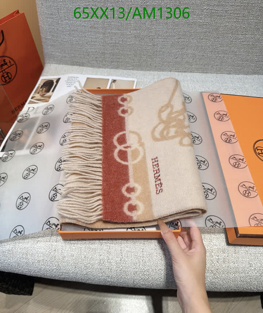 Hermes-Scarves Code: AM1306 $: 65USD