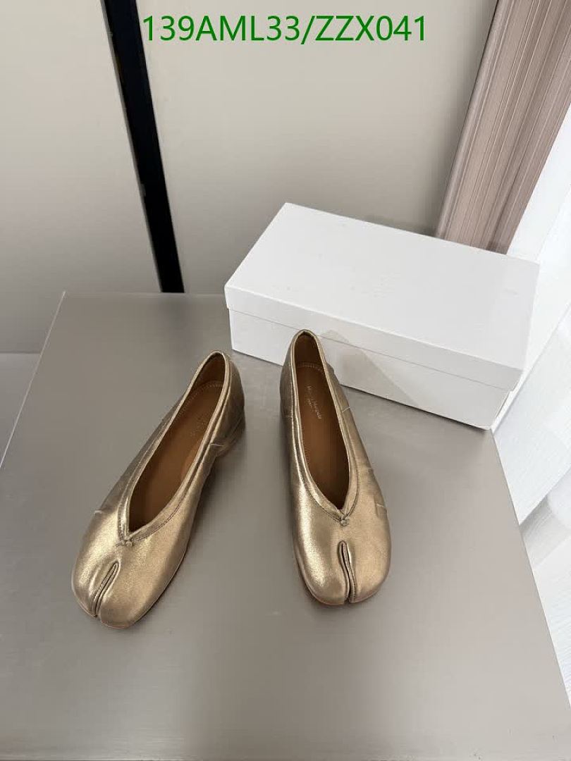 MM6-Women Shoes Code: ZZX041 $: 139USD