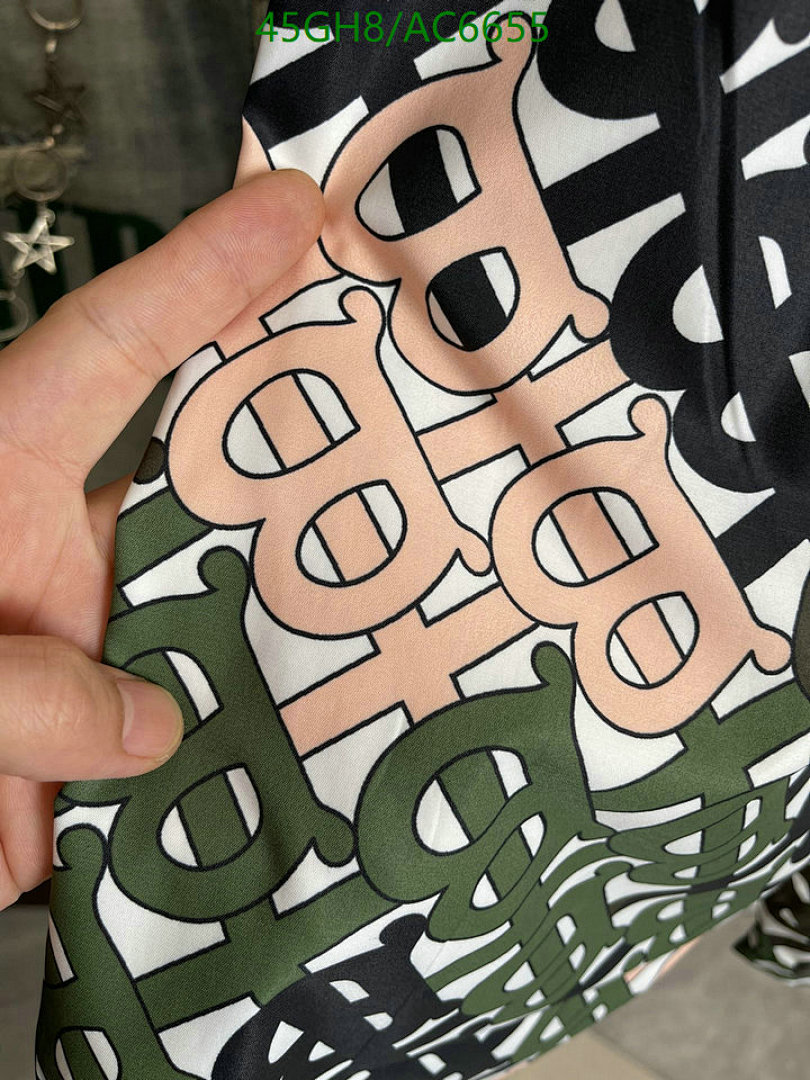 Burberry-Clothing Code: AC6655 $: 45USD