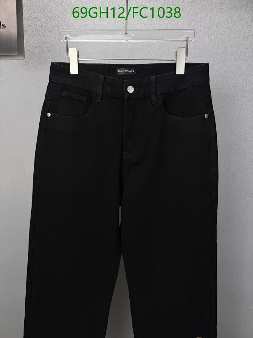 Balenciaga-Clothing Code: FC1038 $: 69USD
