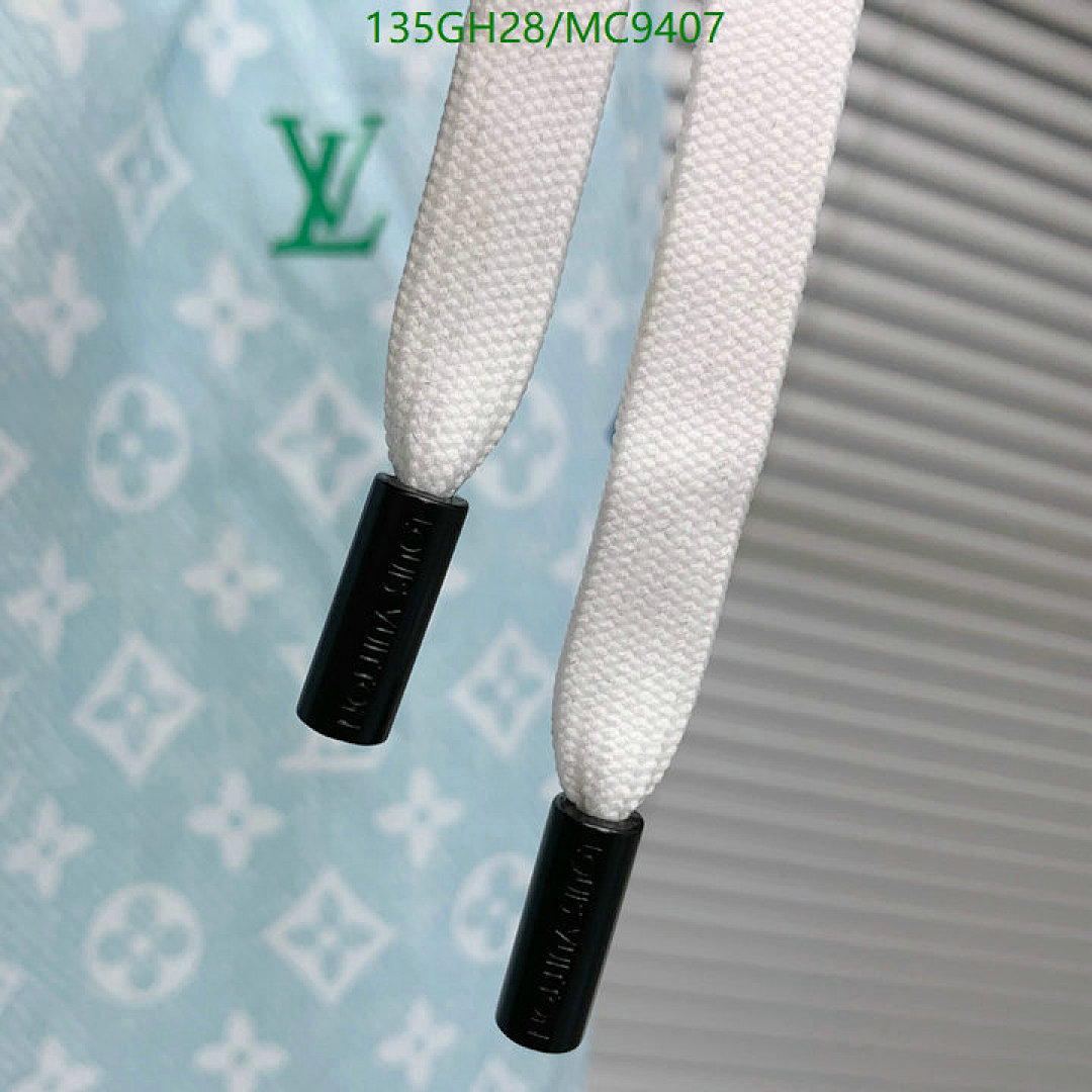LV-Clothing Code: MC9407 $: 135USD