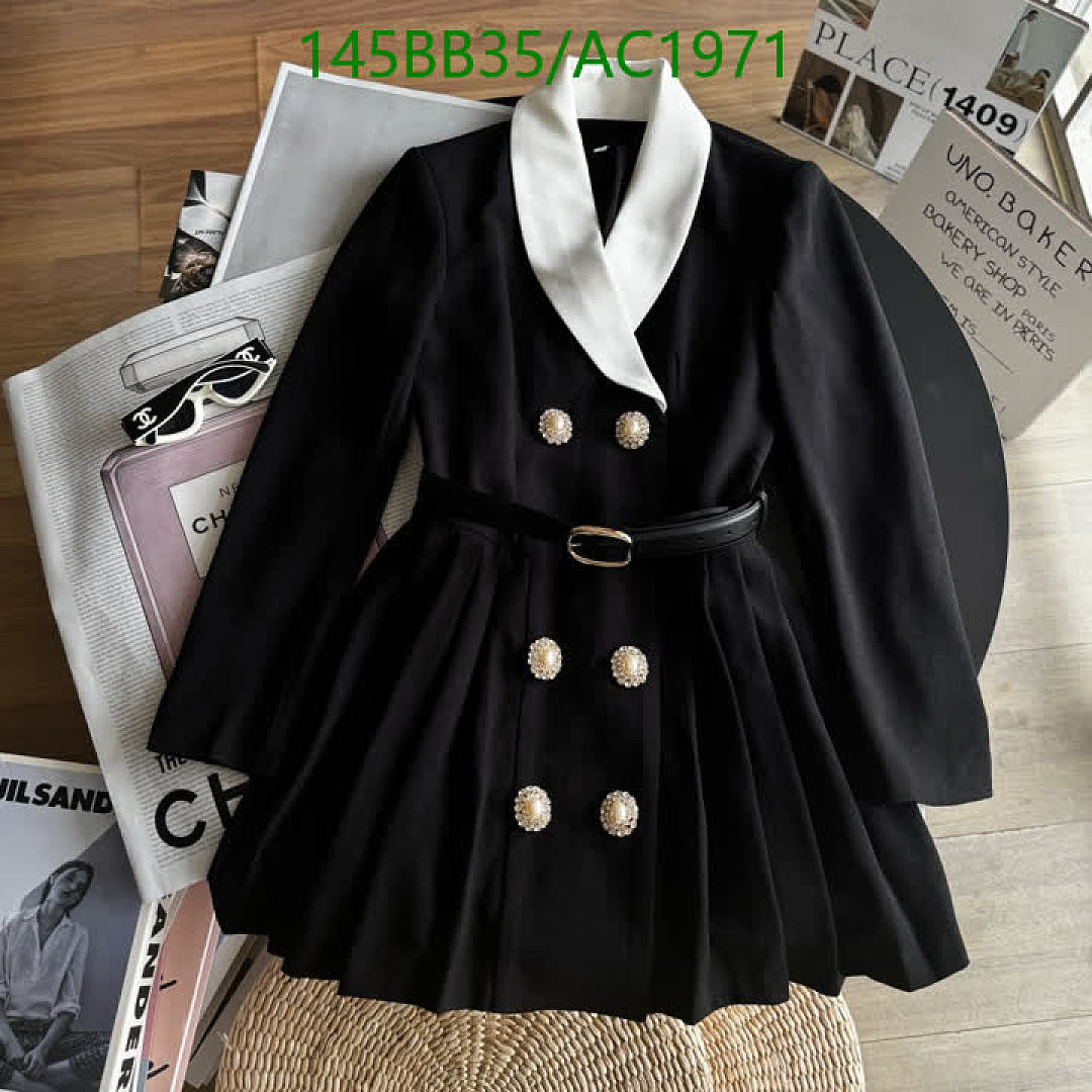 Chanel-Clothing Code: AC1971 $: 145USD