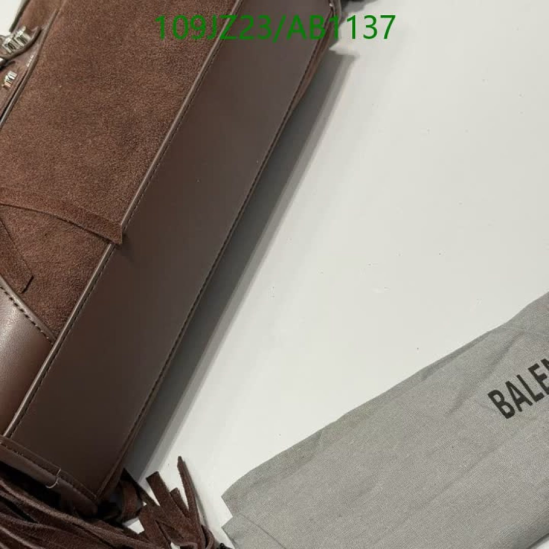 Balenciaga-Bags4A Quality Code: AB1137 $: 109USD