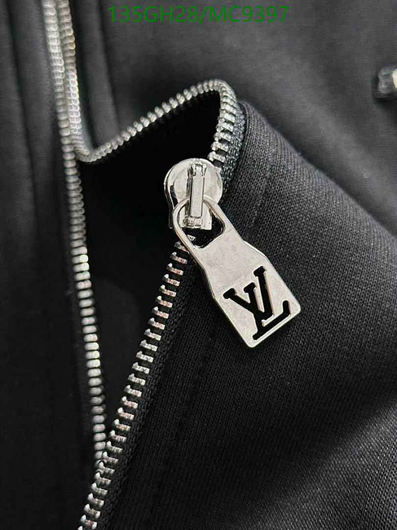 LV-Clothing Code: MC9397 $: 135USD