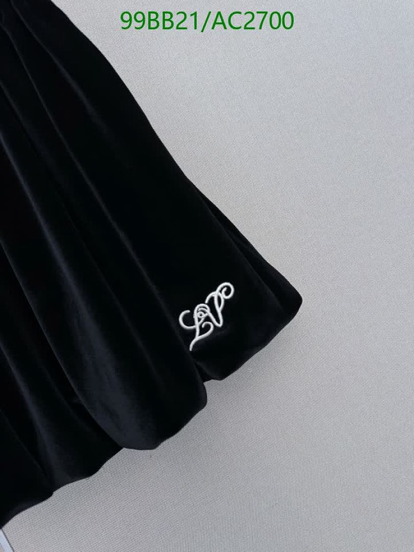 LV-Clothing Code: AC2700 $: 99USD