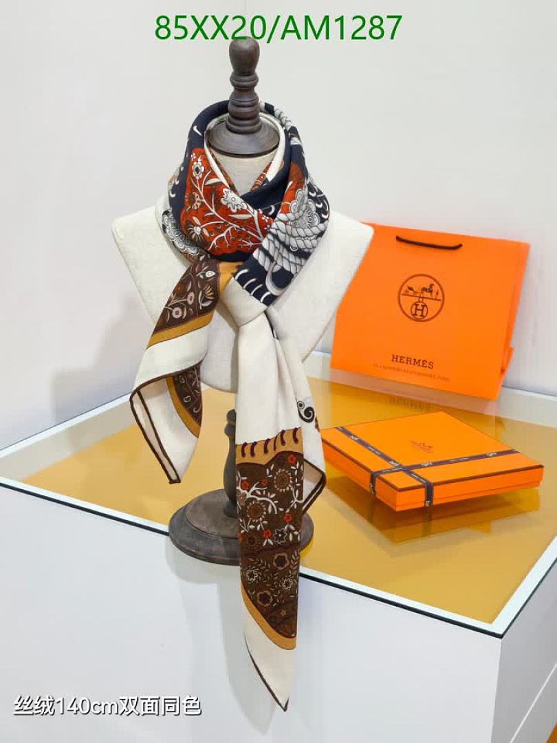 Hermes-Scarves Code: AM1287 $: 85USD