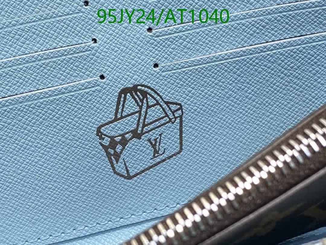 LV-WalletsMirror Quality Code: AT1040 $: 95USD