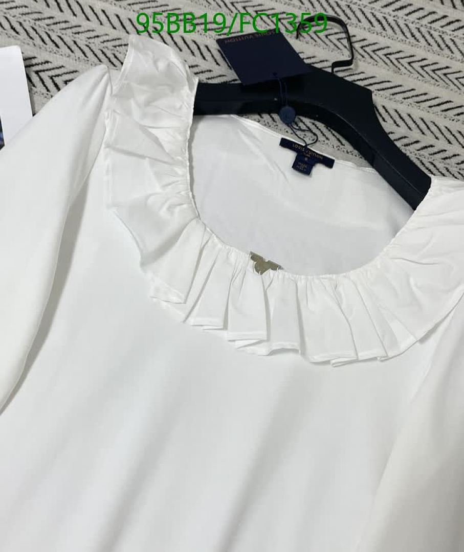 LV-Clothing Code: FC1359 $: 95USD