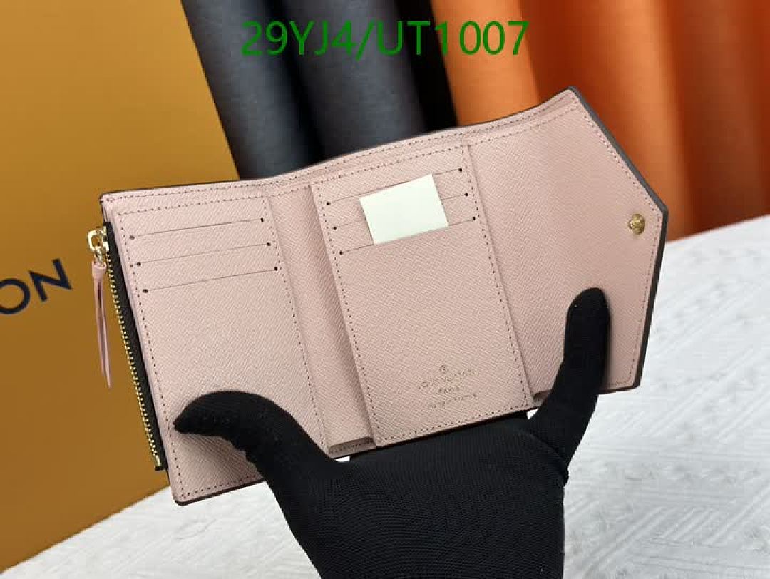 LV-Wallets-4A Quality Code: UT1007 $: 29USD