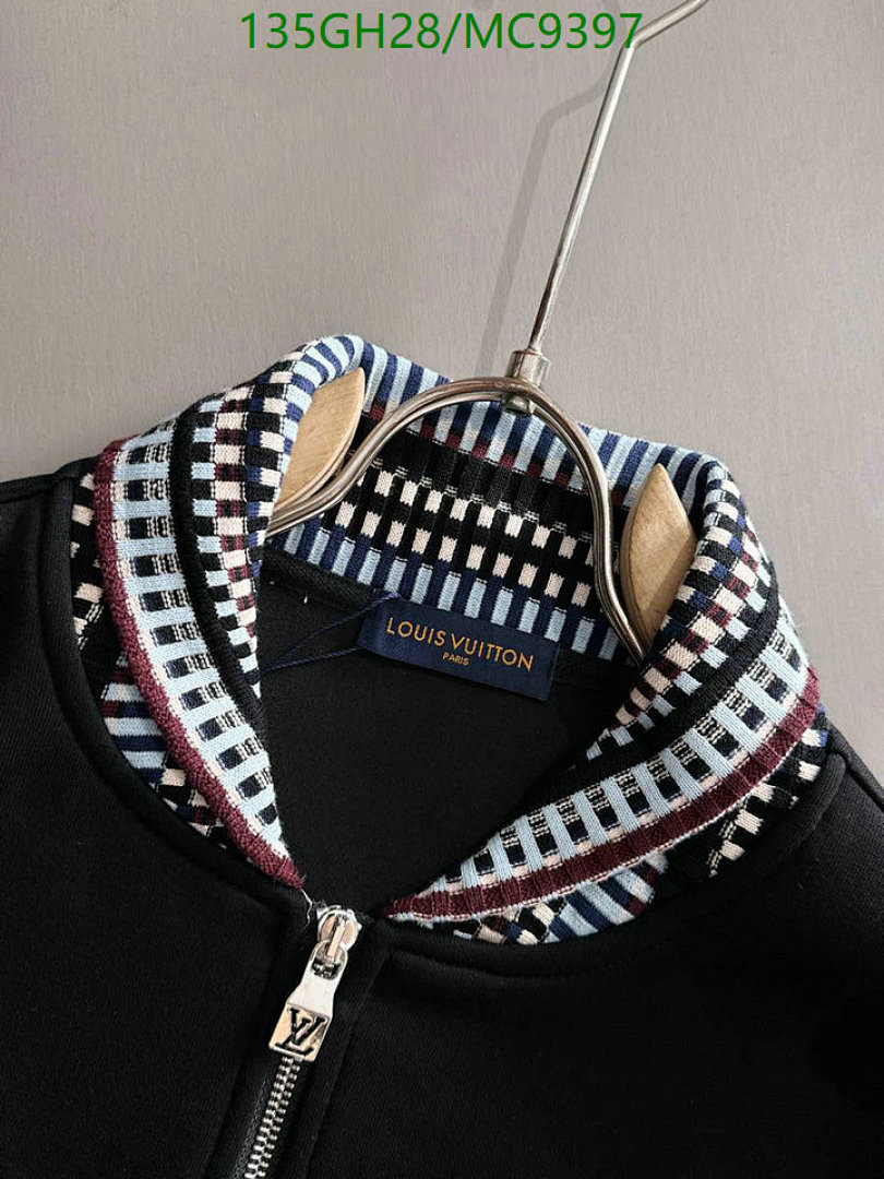 LV-Clothing Code: MC9397 $: 135USD