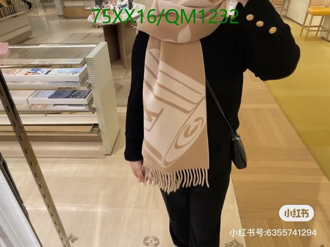 LV-Scarves Code: QM1232 $: 75USD