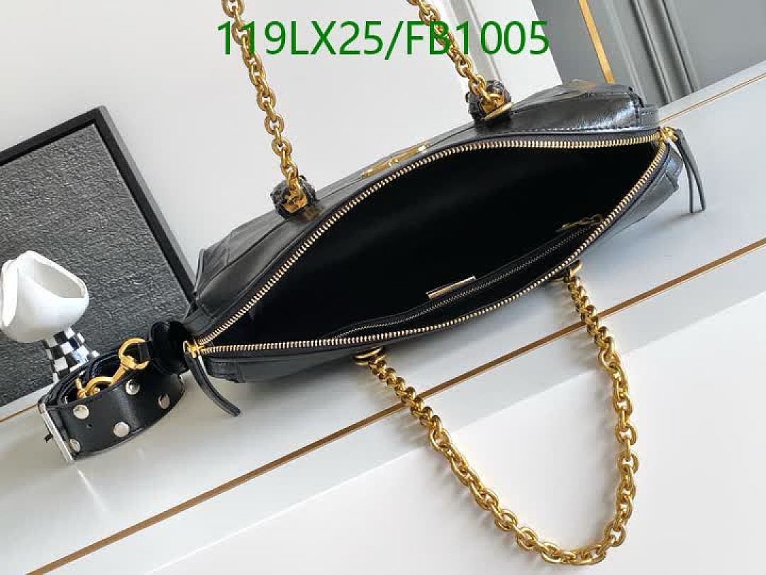 Valentino-Bags4A Quality Code: FB1005 $: 119USD