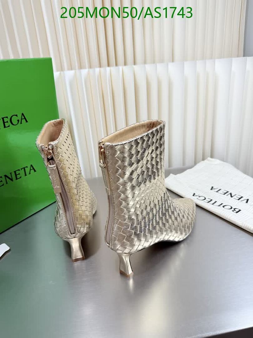 BV-Women Shoes Code: AS1743 $: 205USD
