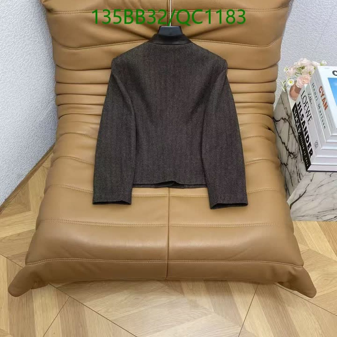 Chanel-Clothing Code: QC1183 $: 135USD