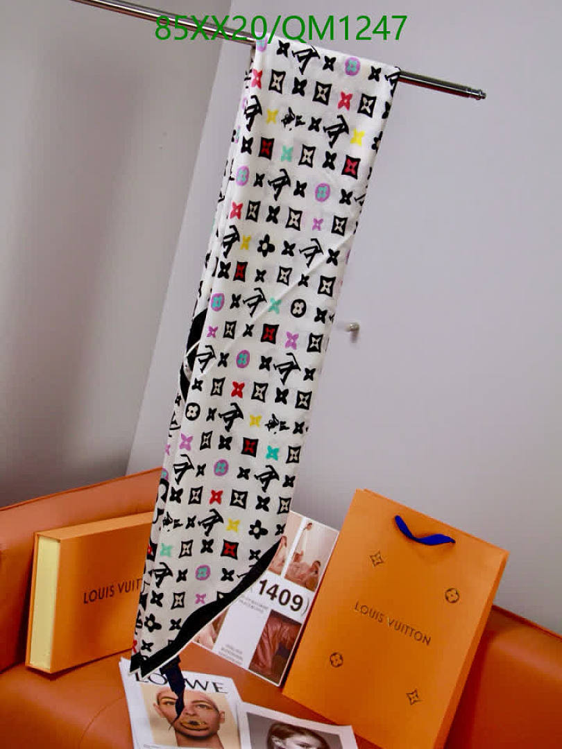 LV-Scarves Code: QM1247 $: 85USD