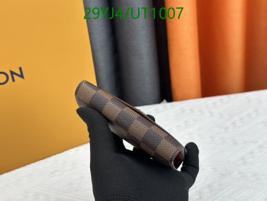 LV-Wallets-4A Quality Code: UT1007 $: 29USD