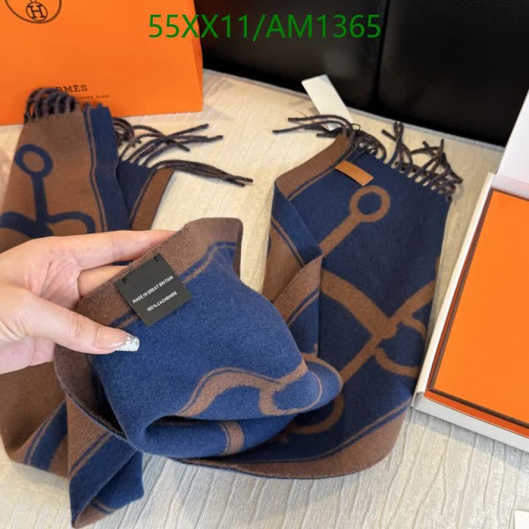 Hermes-Scarves Code: AM1365 $: 55USD