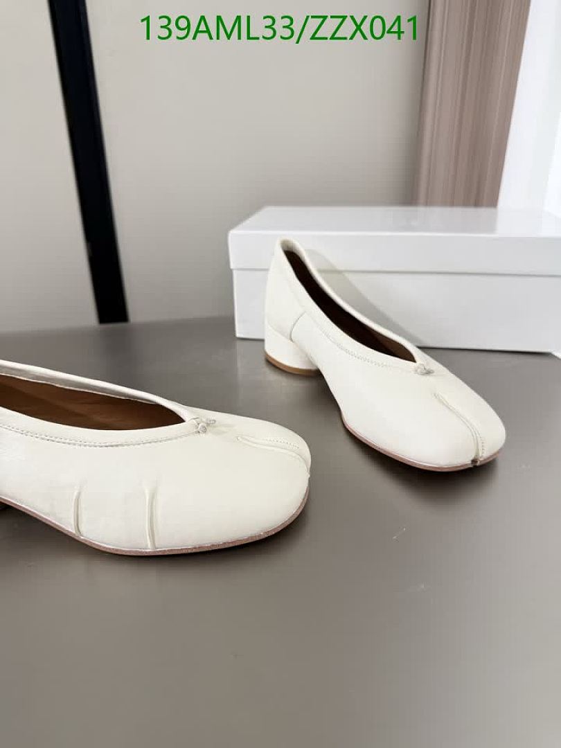 MM6-Women Shoes Code: ZZX041 $: 139USD