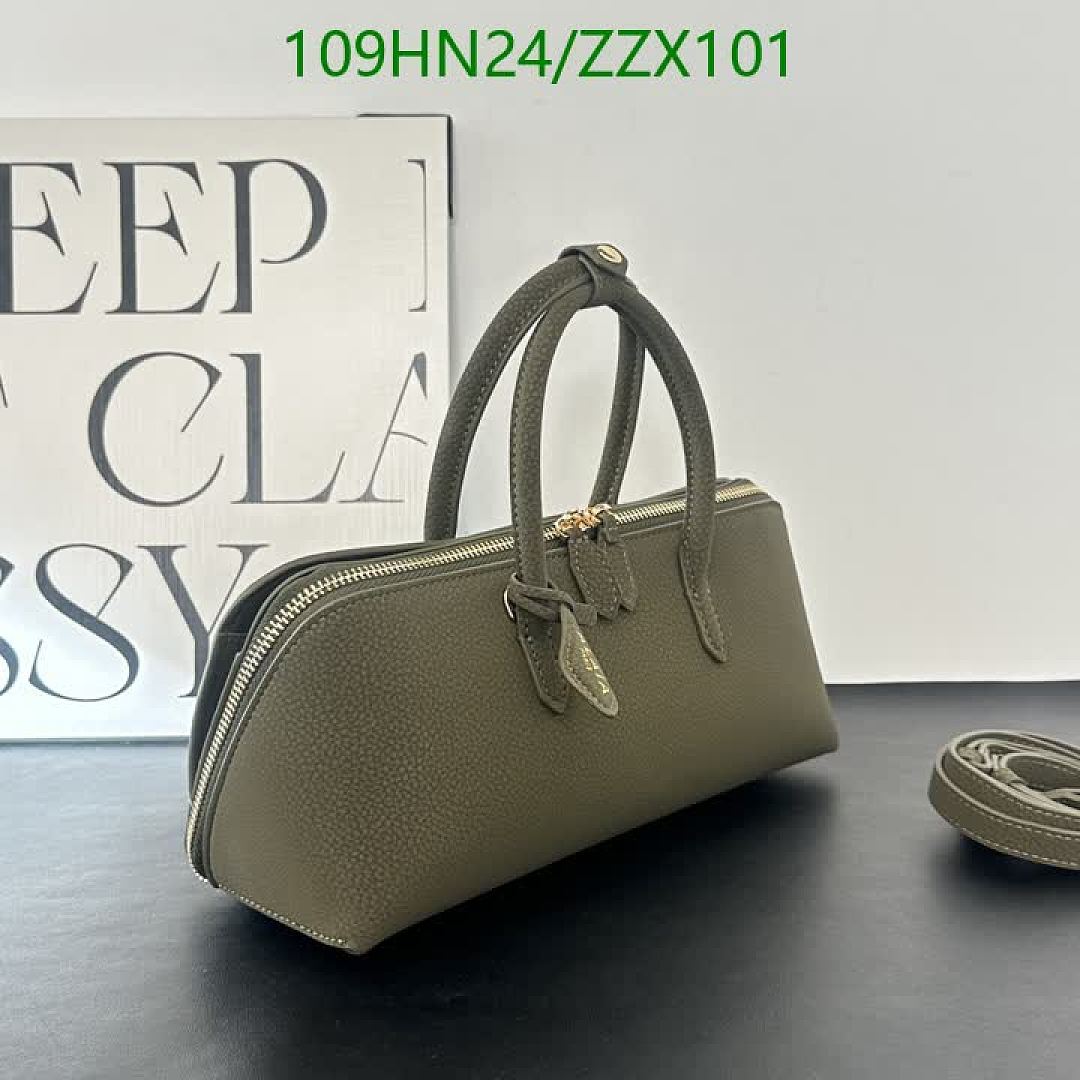 Alaia-Bags4A Quality Code: ZZX101 $: 109USD