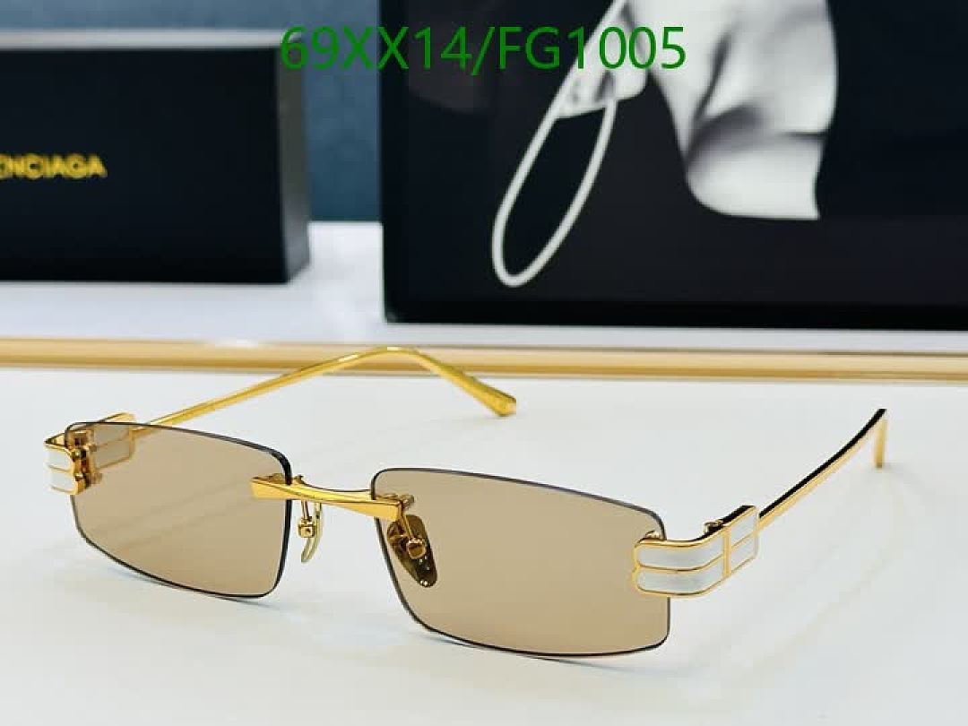 Balenciaga-Glasses Code: FG1005 $: 69USD