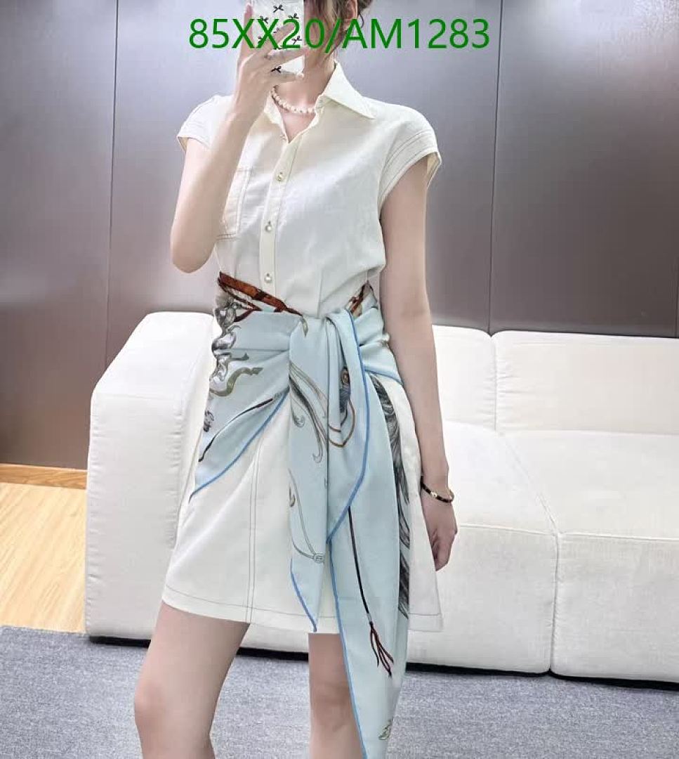 Hermes-Scarves Code: AM1283 $: 85USD