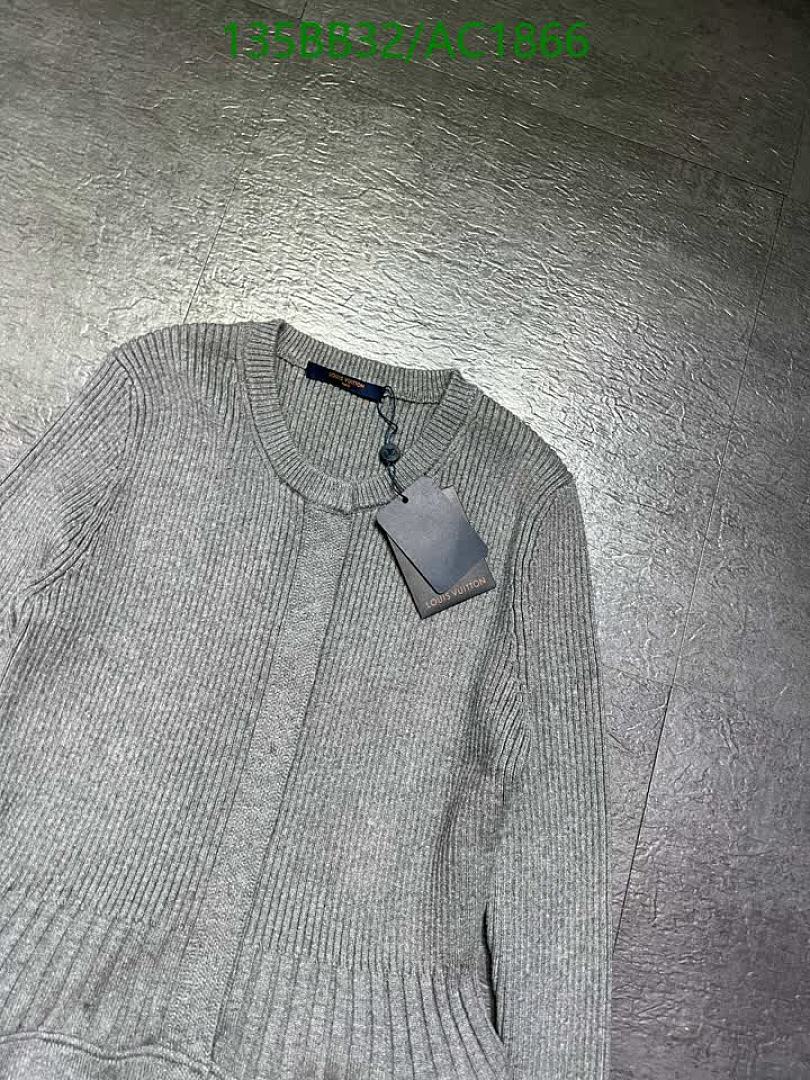 LV-Clothing Code: AC1866 $: 135USD