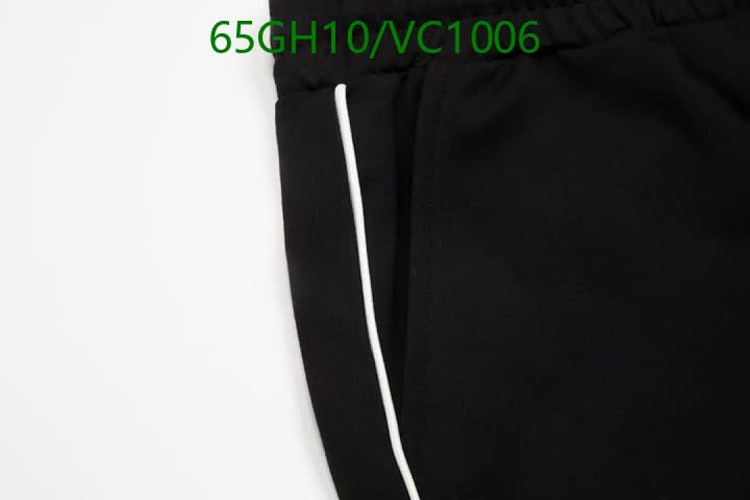 Burberry-Clothing Code: VC1006 $: 65USD
