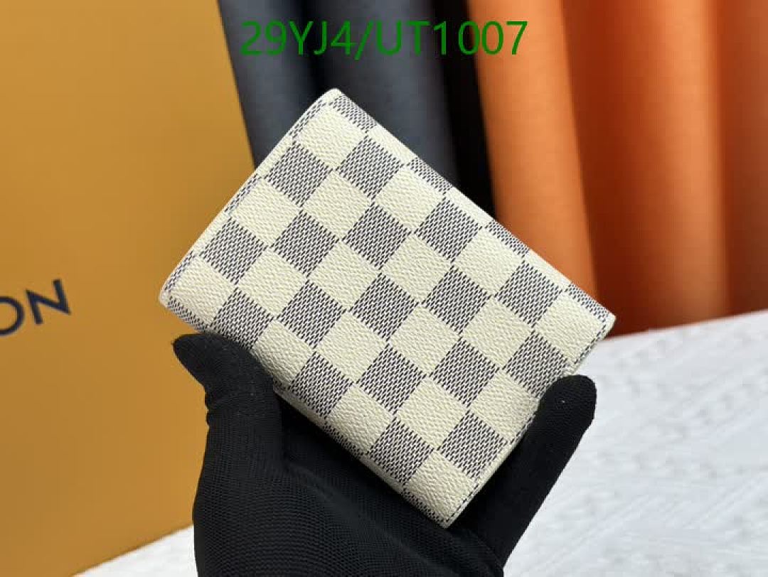 LV-Wallets-4A Quality Code: UT1007 $: 29USD