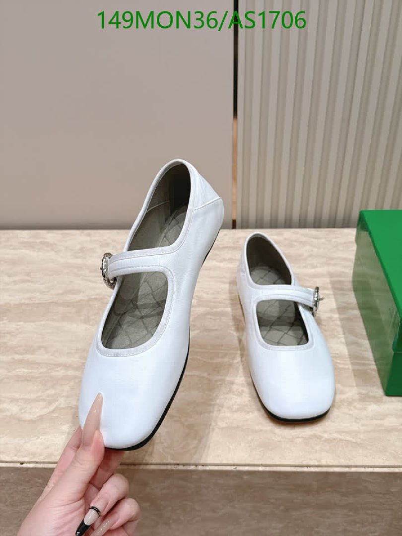 BV-Women Shoes Code: AS1706 $: 149USD