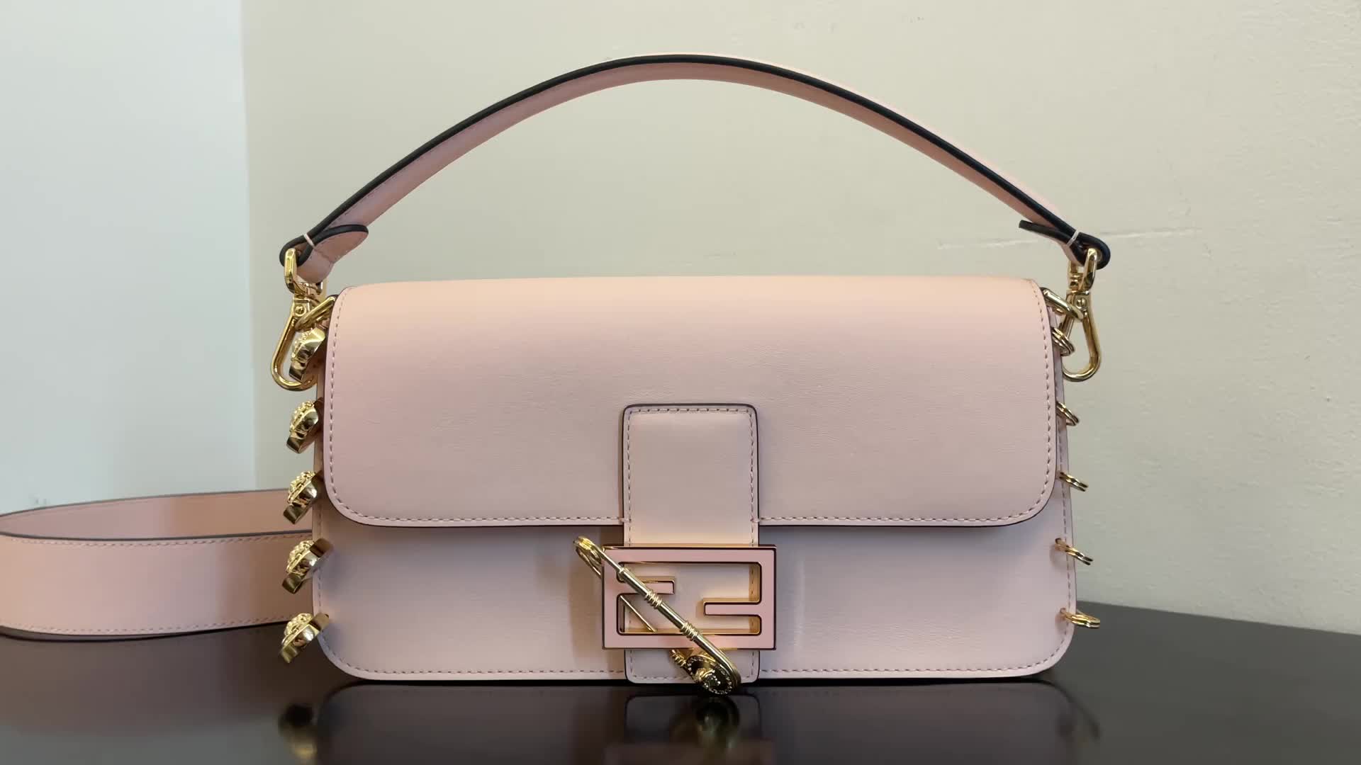 Fendi Bags(TOP)-Handbag-,replica 2023 perfect luxury ,ID: BD4186,$: 299USD