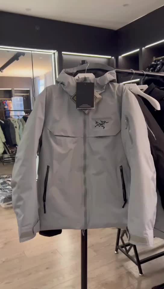 Down jacket Men-Arcteryx designer replica ID: CG3995 $: 215USD