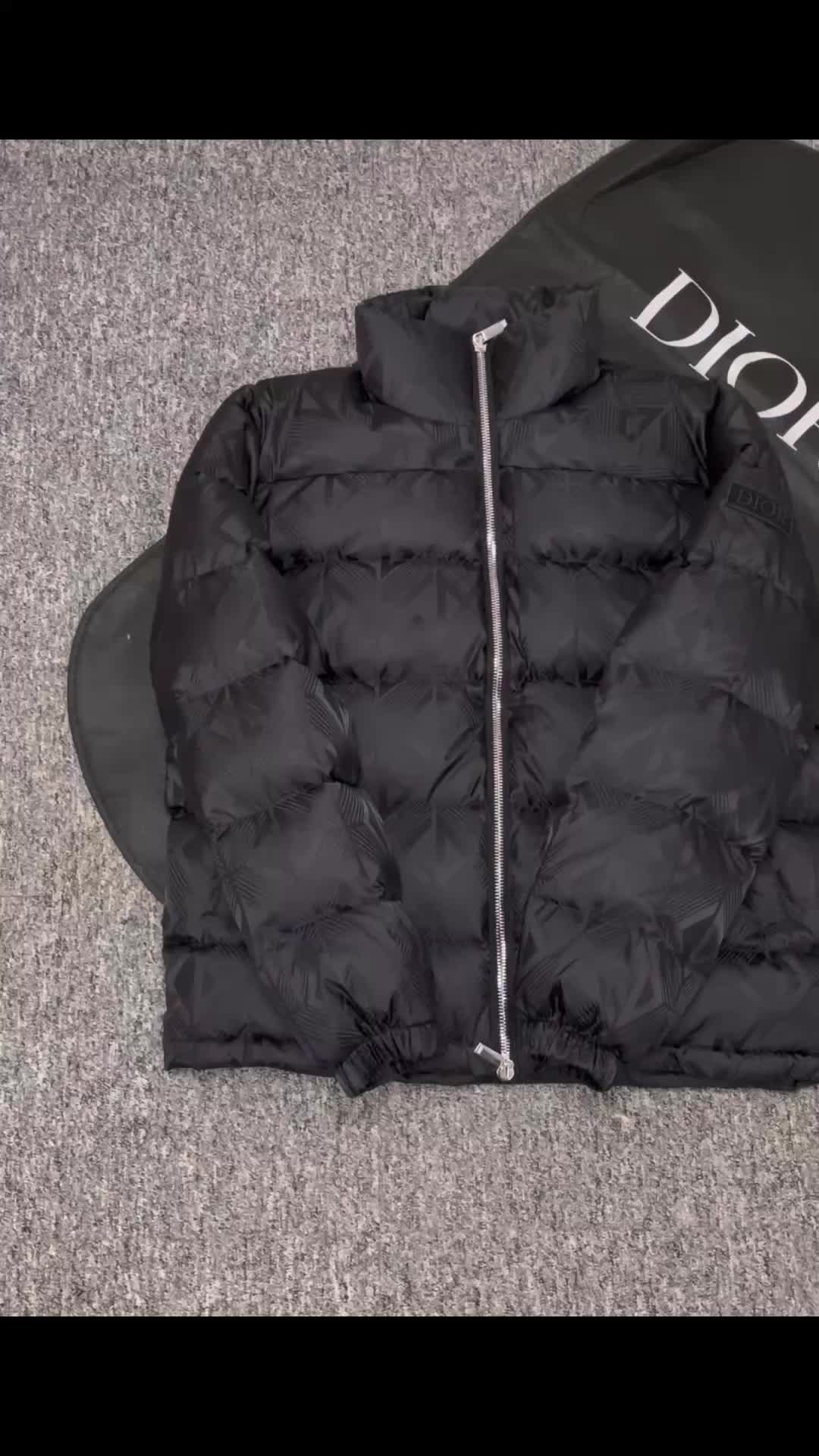 Down jacket Men-Moncler buy aaaaa cheap ID: CG2315 $: 165USD