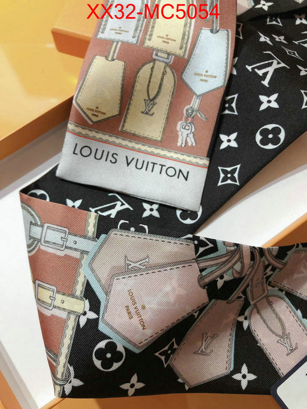 Scarf-LV top quality replica ID: MC5054 $: 32USD