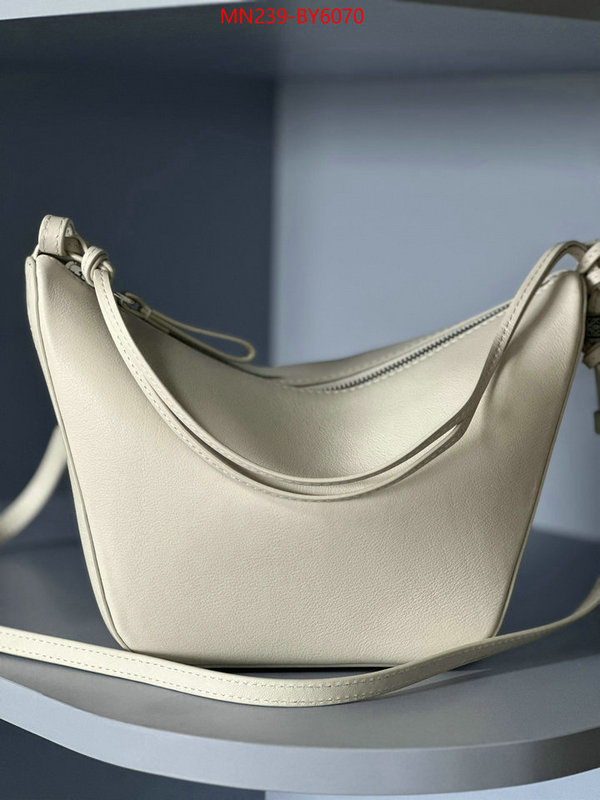 Loewe Bags(TOP)-Diagonal- wholesale replica ID: BY6070 $: 239USD,