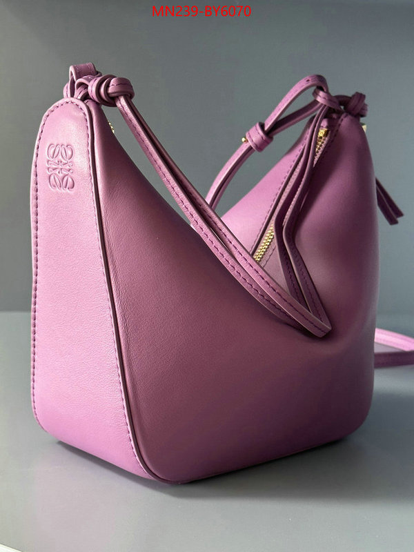 Loewe Bags(TOP)-Diagonal- wholesale replica ID: BY6070 $: 239USD,