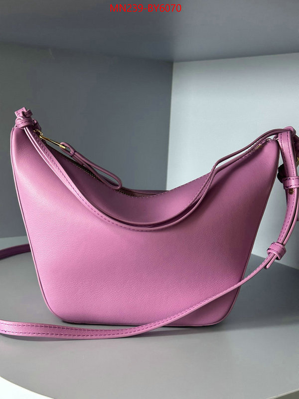 Loewe Bags(TOP)-Diagonal- wholesale replica ID: BY6070 $: 239USD,