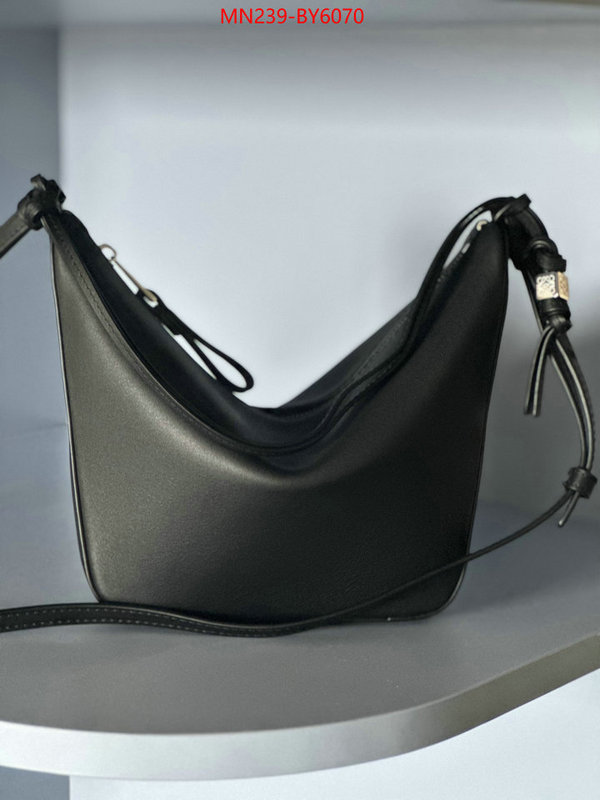 Loewe Bags(TOP)-Diagonal- wholesale replica ID: BY6070 $: 239USD,