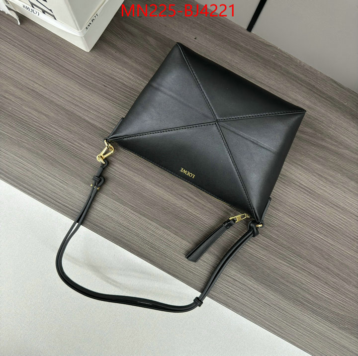 Loewe Bags(TOP)-Crossbody- aaaaa replica ID: BJ4221 $: 225USD,